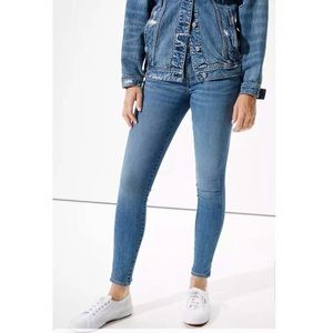 American Eagle NE(X)T Level Mid-Rise Denim Jegging